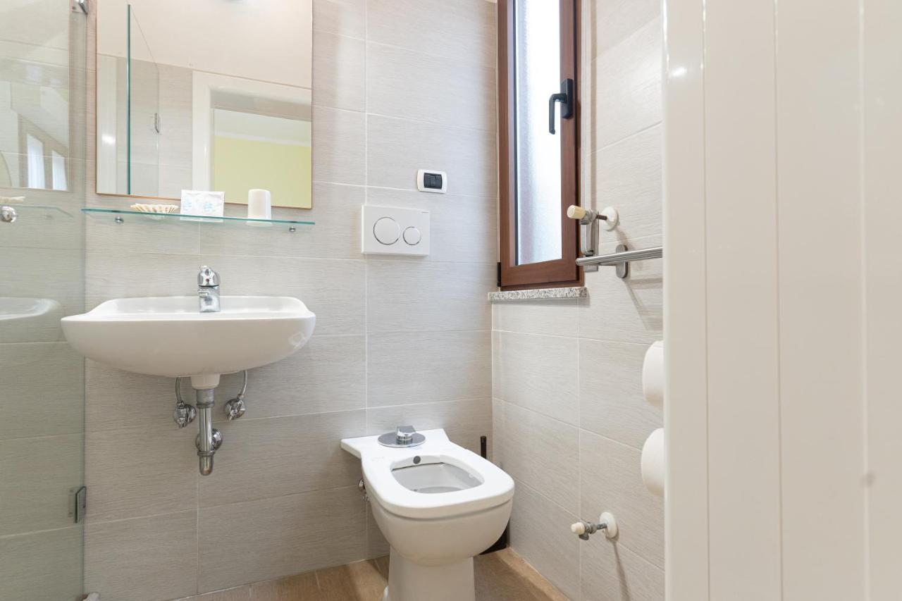 Hotel Greta B&B Rimini Dış mekan fotoğraf