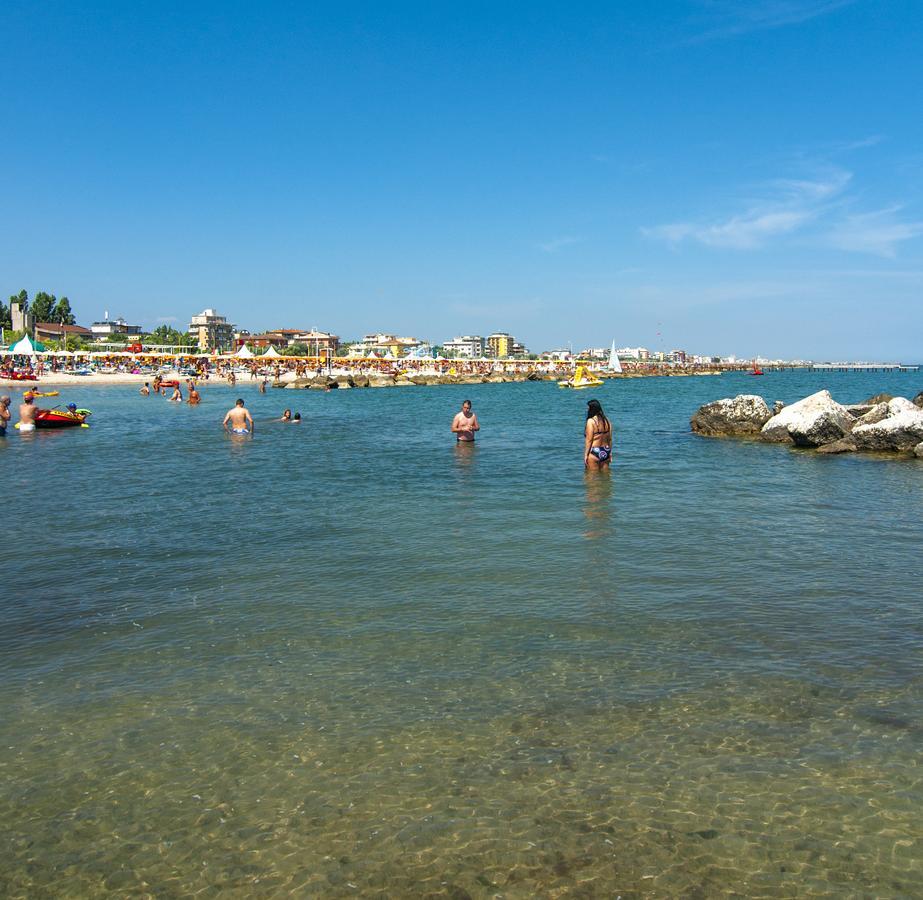 Hotel Greta B&B Rimini Dış mekan fotoğraf
